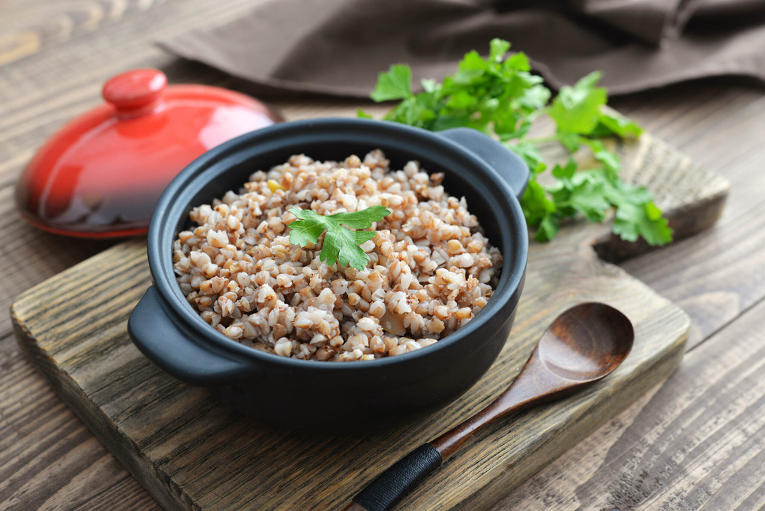 Following a buckwheat diet can cause vitamin deficiency in the body. 